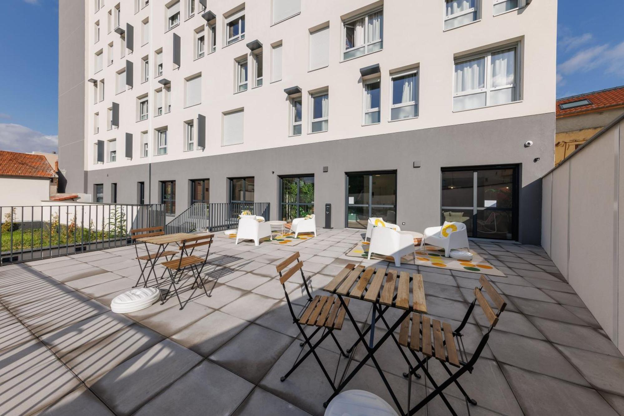 Student Factory Republique Apartment *
